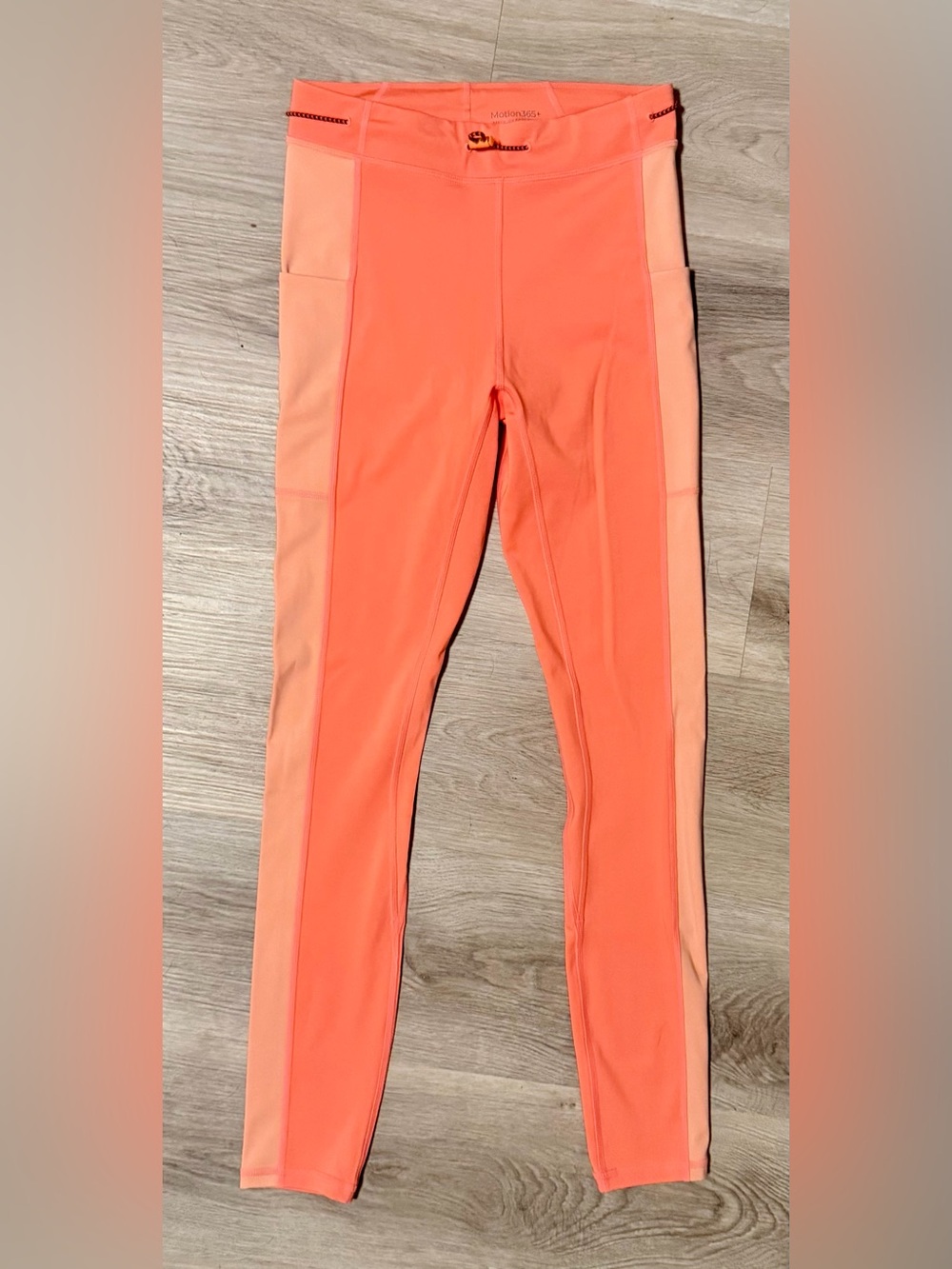 Fabletics Coral and Peach Two-Tone Motion365+ Leggings — Fall Activewear, Size S